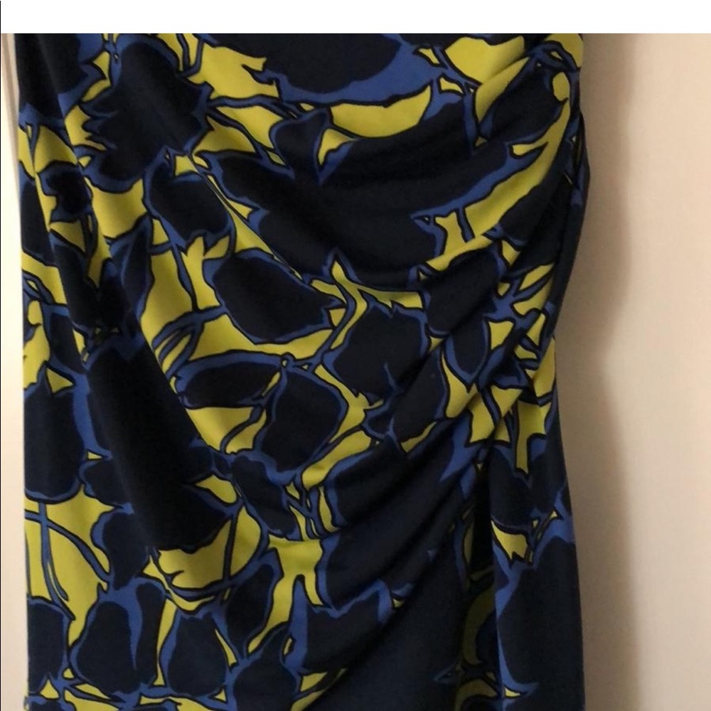 Dress - Picture 2 of 8